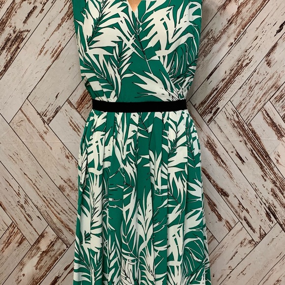 Talbots “ tropical print palms dress size 6P - Picture 3 of 10